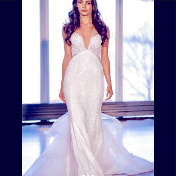 NEVER WORN Alyne By Rivini Debbie - Picture 1 of 3